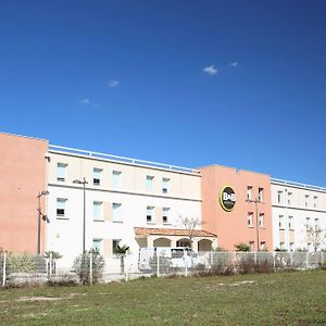 B&B Hotel Marseille Aeroport Saint-Victoret